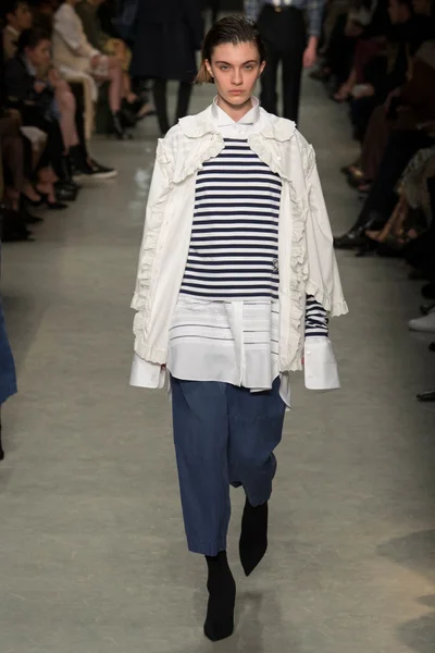 Look 37